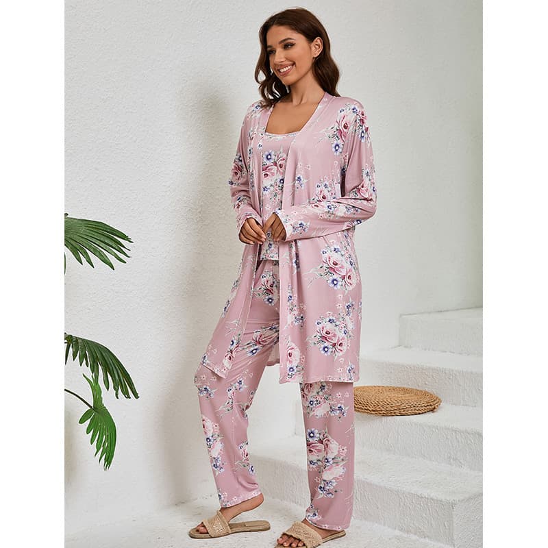 Factory supplies plus-size knitted cotton women's pajamas for export to Amazon cross-border e-commerce platforms; suitable for wearing outside.