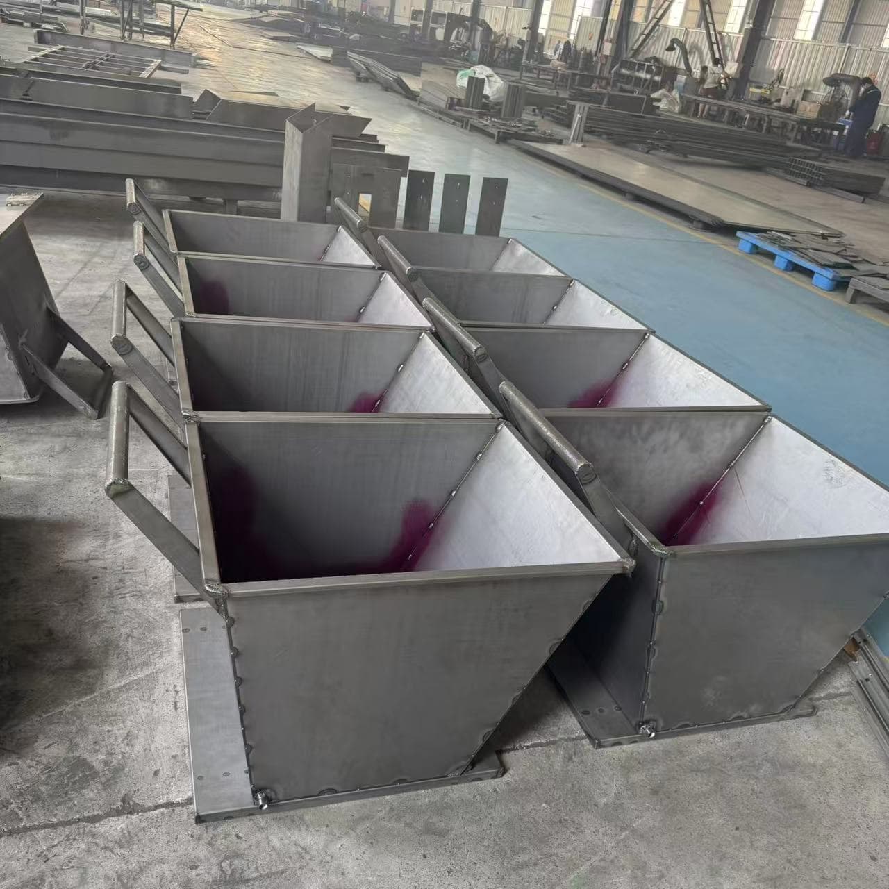 Chip Cart Waste Bin Workshop Tilt Dump Chip Collection Heavy Duty Industrial Iron Chip Cart Push Cart Dump Cart Garbage Cart Wholesale