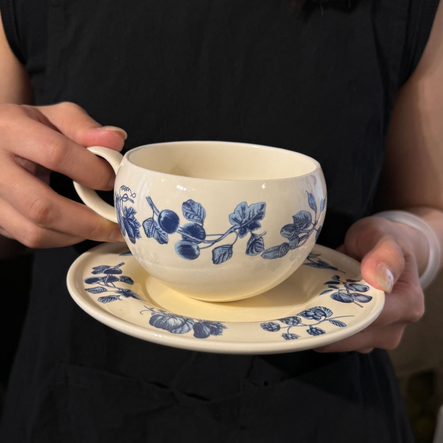 French-Style Retro Lily Flower Coffee Cup Gift Box Set, Gift-Giving Lace Cup and Saucer, High-End Gift for Home Afternoon Tea