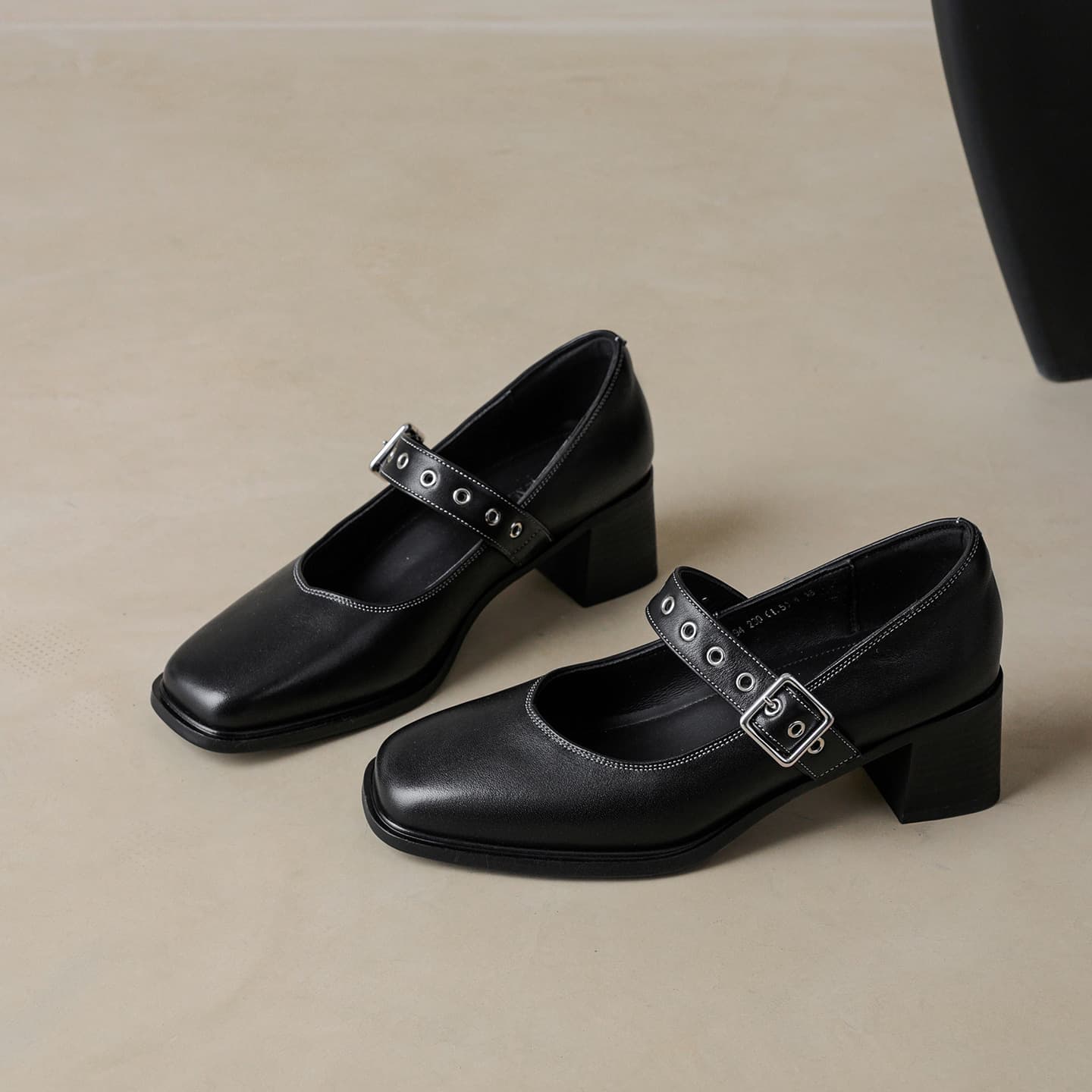 Women's Mary Jane shoes, size 34-42, made of top-grain cowhide, 5cm chunky heel, minimalist style, platform sole, one-strap design.