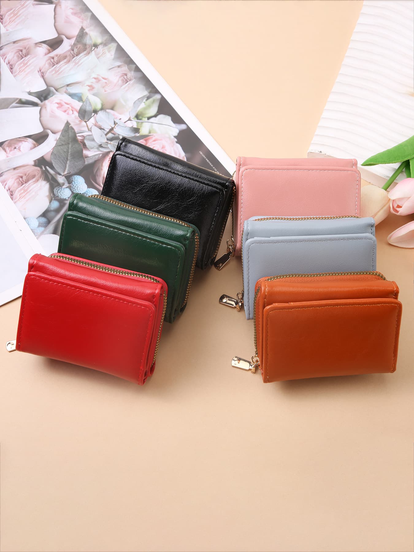 2025 Japanese Style Cute Wallet for Women, Short Size, Large Capacity, Fresh and Creative Coin Purse and Card Holder