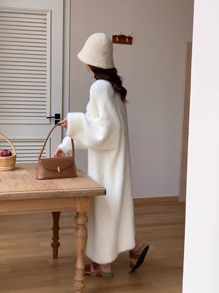 Mid-Length Cardigan Sweater Coat for Women Autumn Winter Soft Loose Relaxed Style Over-the-Knee Plush Velvet Mohair Knitwear