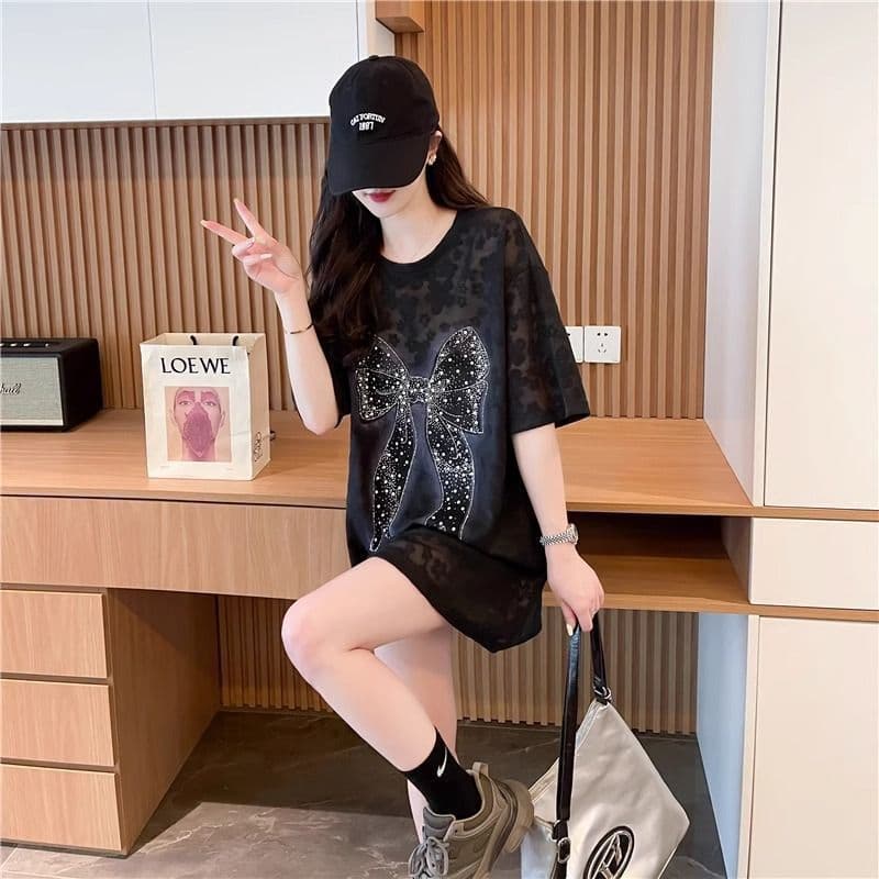 Plus-Size Women's Summer Short-Sleeve T-Shirt with Rhinestones, Lace, and Bow, Stylish Mid-Length Top