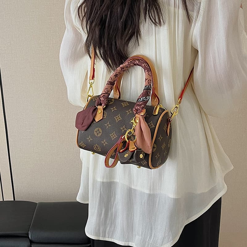 Cross-Border Fashion Boston Small Bag for Women 2026 New Style Ladies' Chic Printed Versatile Shoulder Crossbody Bag