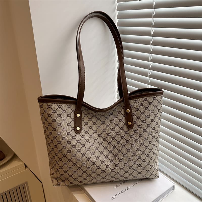 Vintage Style Retro Bag 2025 New Large Capacity Contrast Color Versatile Tote Bag Plaid Trendy Handheld Shoulder Bag