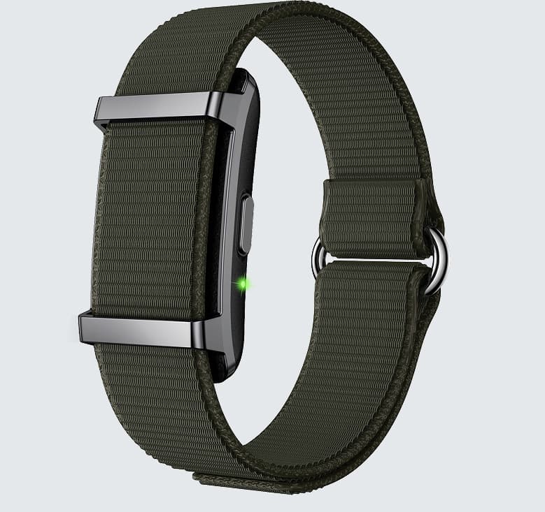 The new Y25 smart bracelet for cross-border e-commerce, featuring heart rate, blood oxygen, body temperature, sleep monitoring, message reminders, and pedometer functionality.