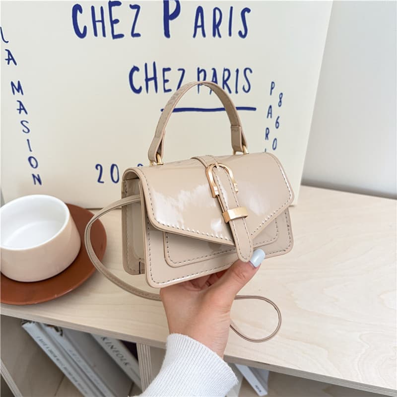 2026 Lacquer Finish Design Women's New Spring Fashion Simple Belt Buckle Commuter Handbag Shoulder Crossbody Small Square Bag