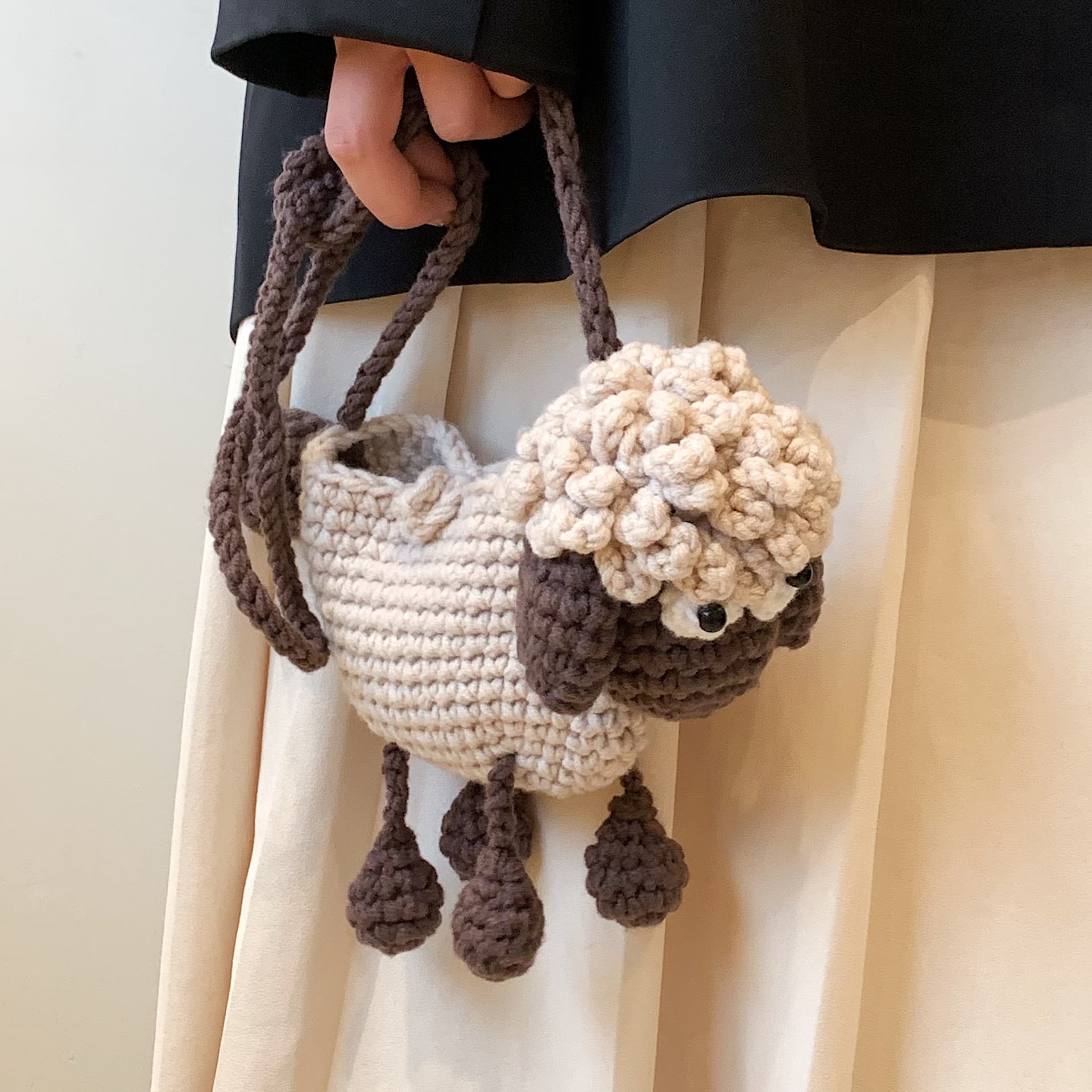 Hand-crocheted giraffe bag, 2026 new style, cute wool knitted coin purse crossbody bag, children's gift.