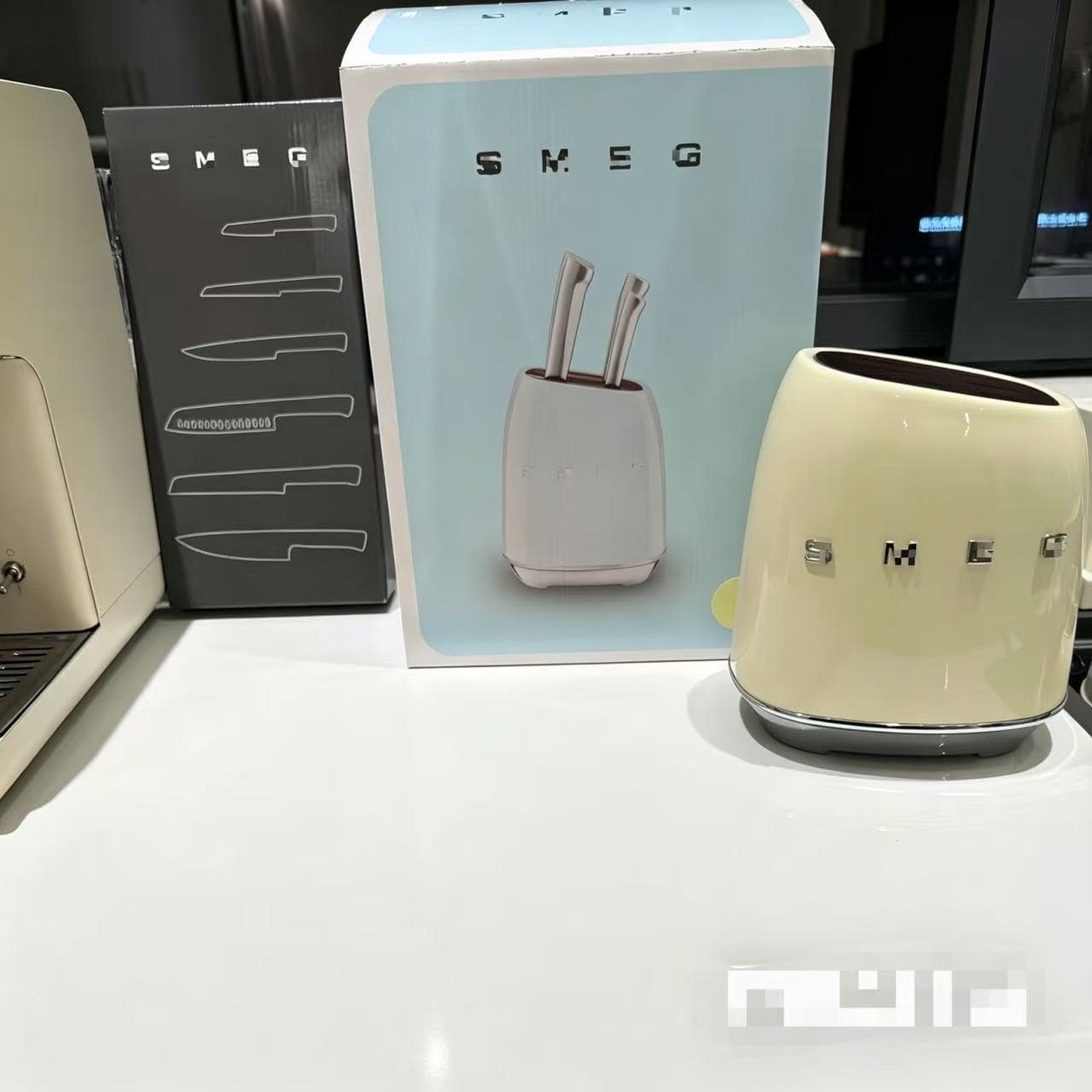 SMEG Cream Color Kitchen Knife Set Retro Stainless Steel