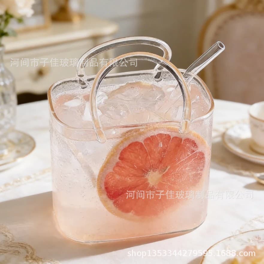 New Trendy Internet-Famous Handbag-Style High Borosilicate Glass Cup with Straw, Creative Transparent Drink Cup for Juice