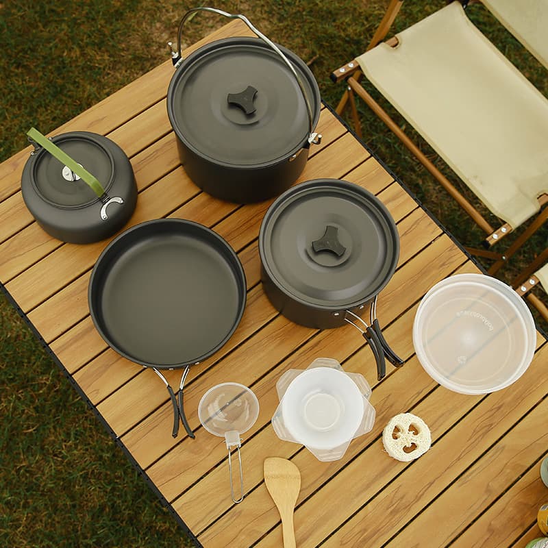 Outdoor Camping Cookware Set Portable Pot Teapot Soup Pot Hanging Pot Non-Stick Cookware Set for Self-Driving Trips DS-700