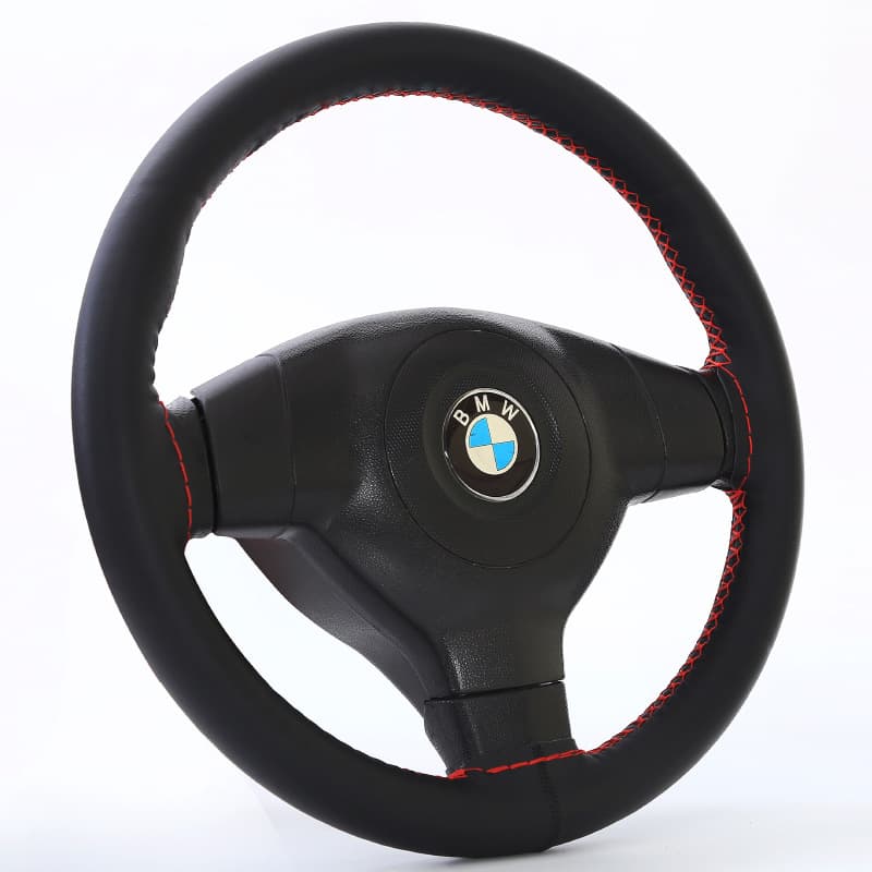 Genuine leather car steering wheel cover, hand-stitched cowhide, all-season, non-slip, breathable, factory direct sales.