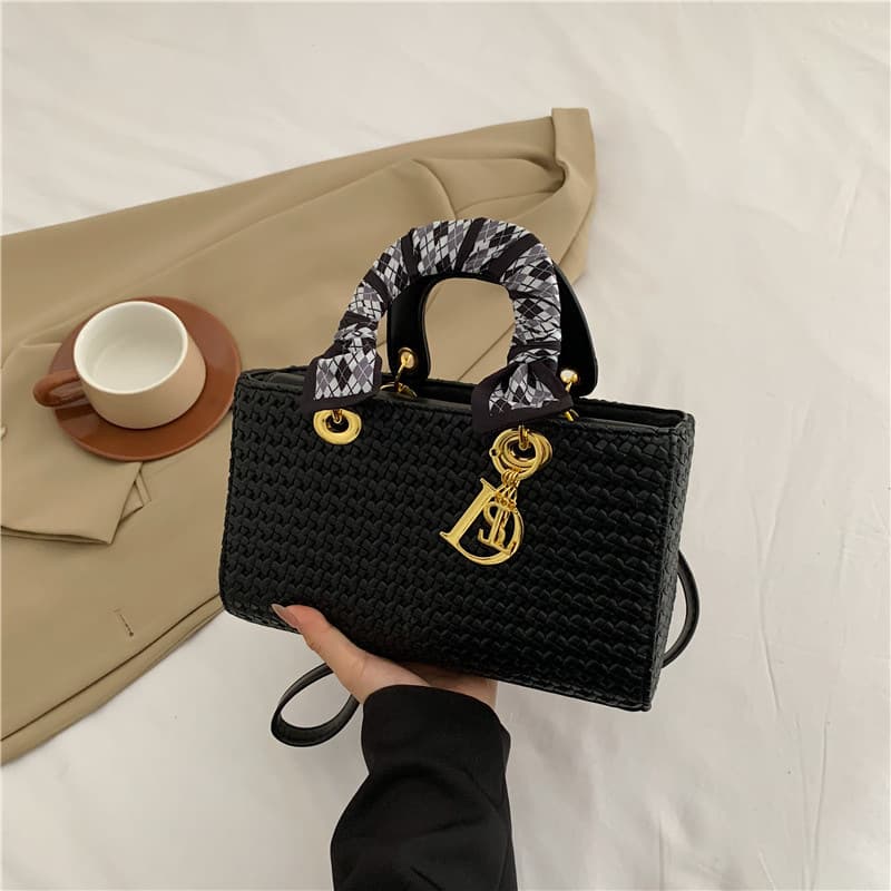 2026 New Fashionable and High-Quality Lady Dior Handbag for Foreign Trade - Trendy and Stylish Shoulder Bag for Women, Multi-Color Crossbody Bag