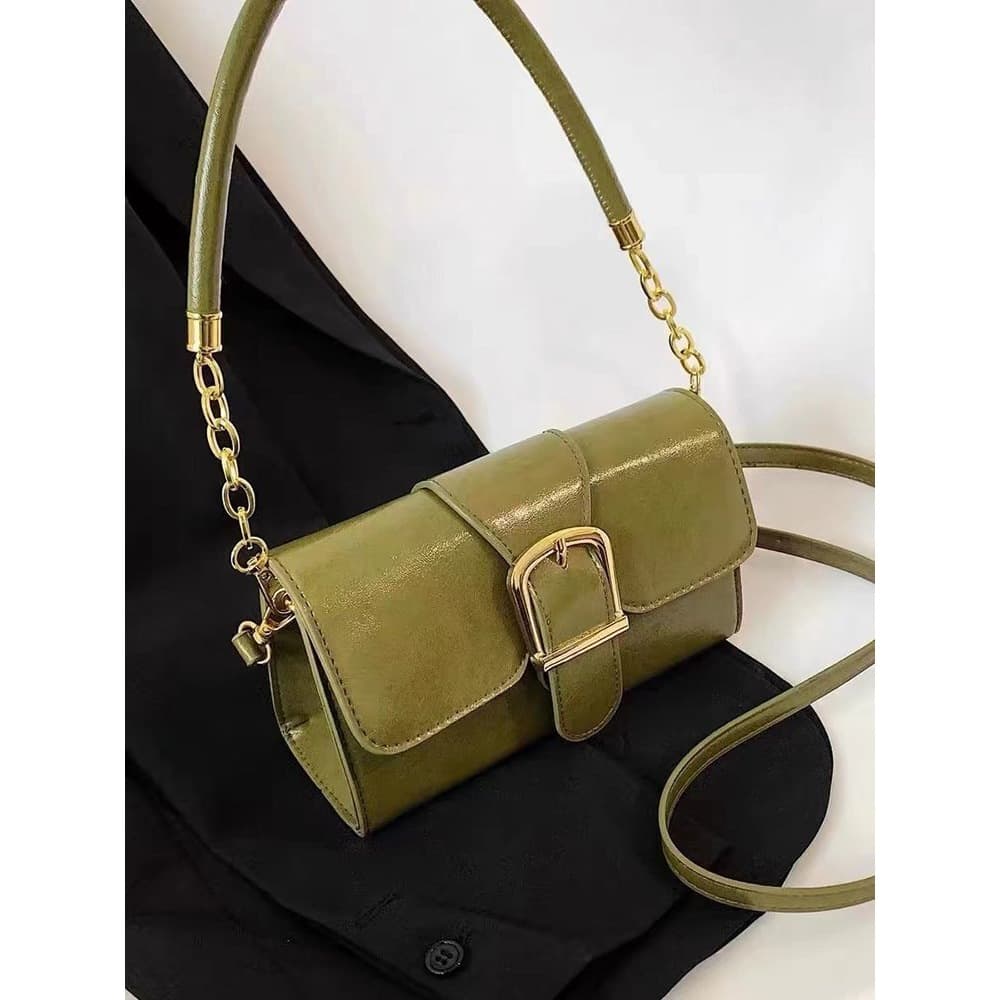 New style women's casual small square bag, glossy green, shoulder bag, crossbody bag, unique style, underarm bag.