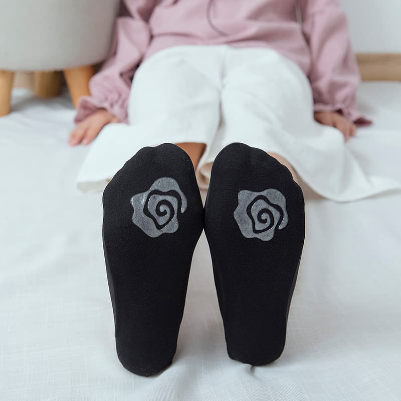 【In Stock】Summer Ice Silk Boat Socks for Women, Cotton Sole Breathable Ultra-Shallow Invisible Socks, Non-Slip Heel, Solid Color Short Socks