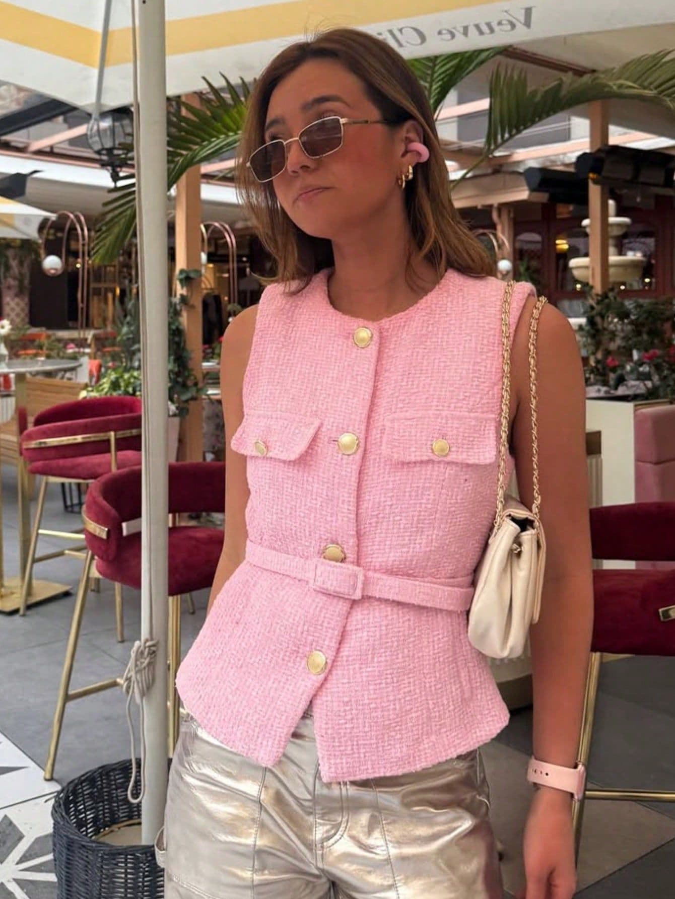 Foreign Trade Wholesale Spring New European and American Style Women's Metal Buckle Belt Punk Texture Round Neck Vest