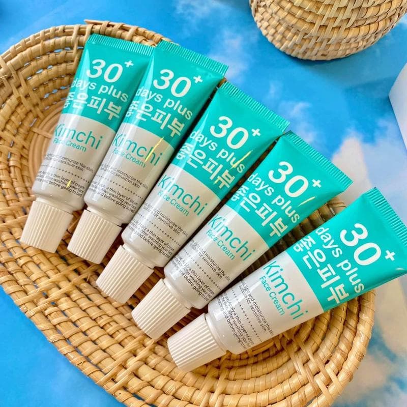 Thailand's Popular Kimchi Sunscreen Moisturizing, Refreshing, Non-Greasy, 50 Times Uv Protection, Summer Sunscreen
