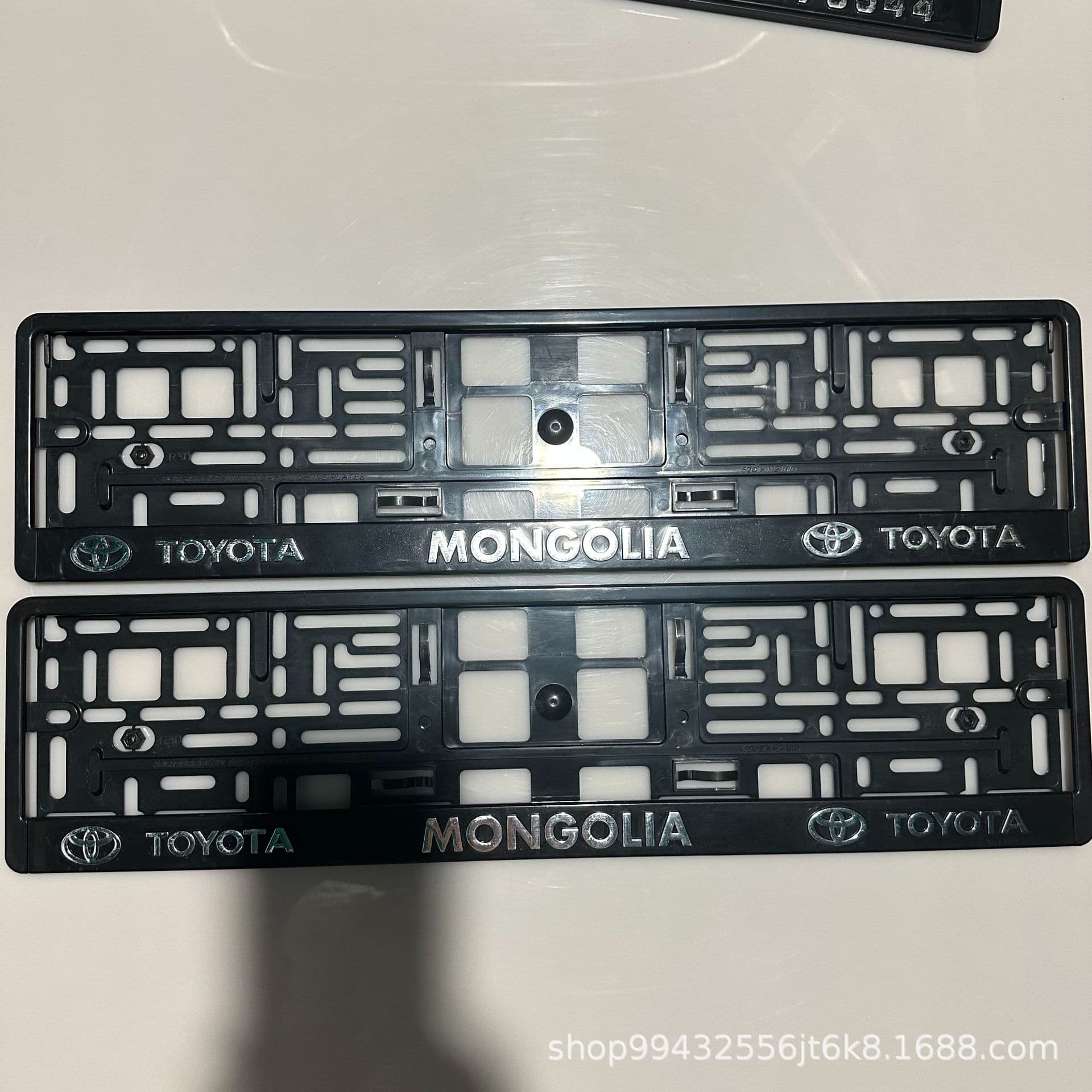 European standard license plate frames for Russian and German cars, thickened ABS material, in stock.