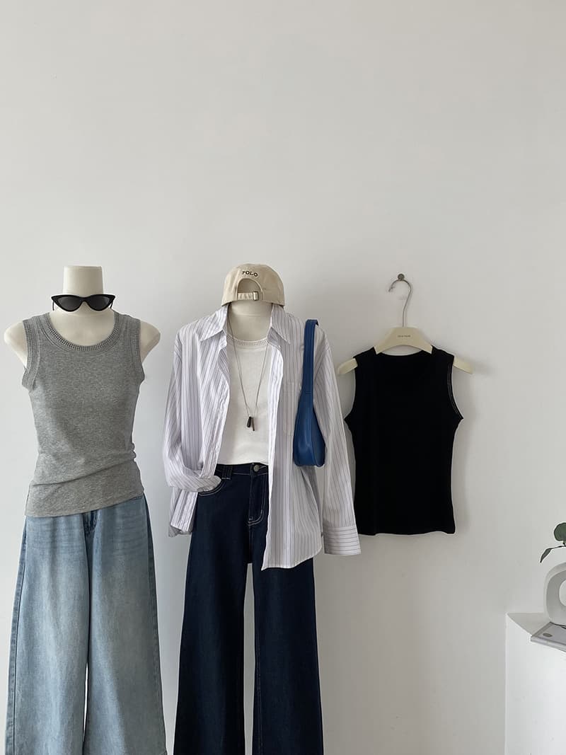 2026 Summer New Hollow-out Ribbed Patchwork Yoko Silk Vest for Women, Round Neck, Sleeveless, Versatile, Slimming, Casual Top