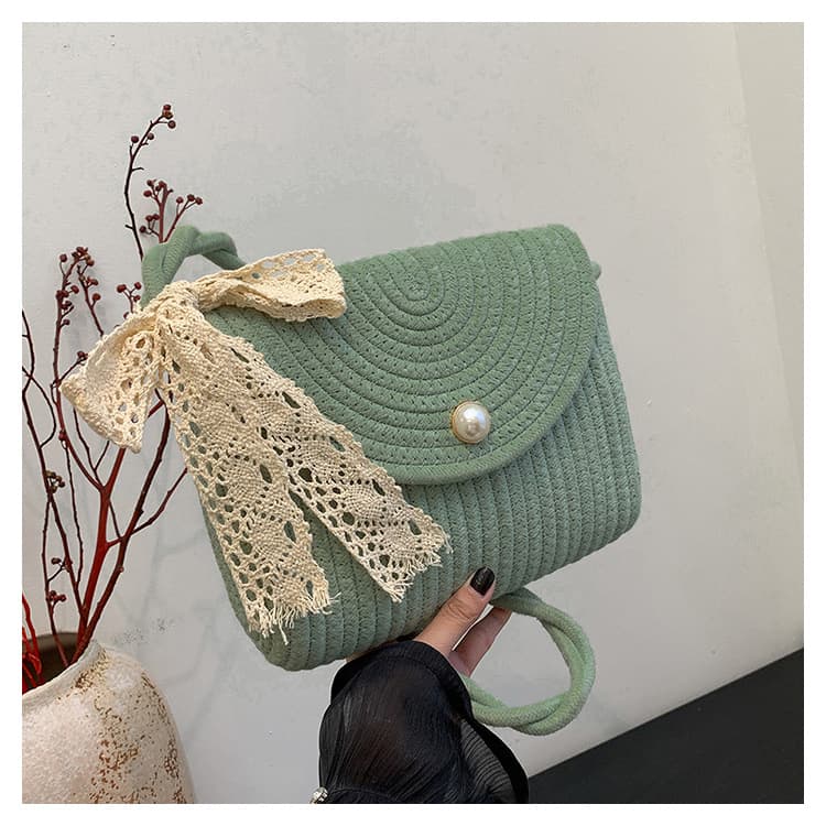 Women's straw bag, 2024 new style, fashionable and versatile, rattan bucket bag, beach woven shoulder bag, crossbody bag.