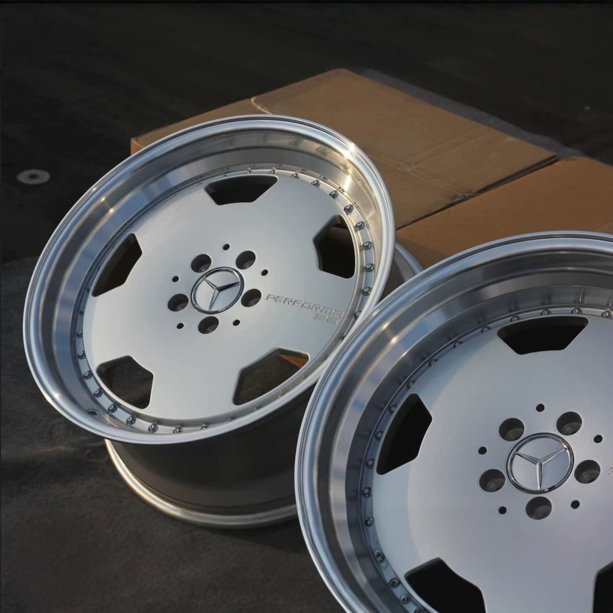 Mercedes-Benz pie 18-inch front and rear with personalized modified car aluminum alloy wheel hub rim tire bell