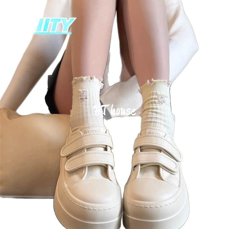 Zhao Lusi's Magic Cute Casual White Sneakers, 2026 Spring All-Match New Bread-Style Thick-Soled Height-Increasing Sneakers