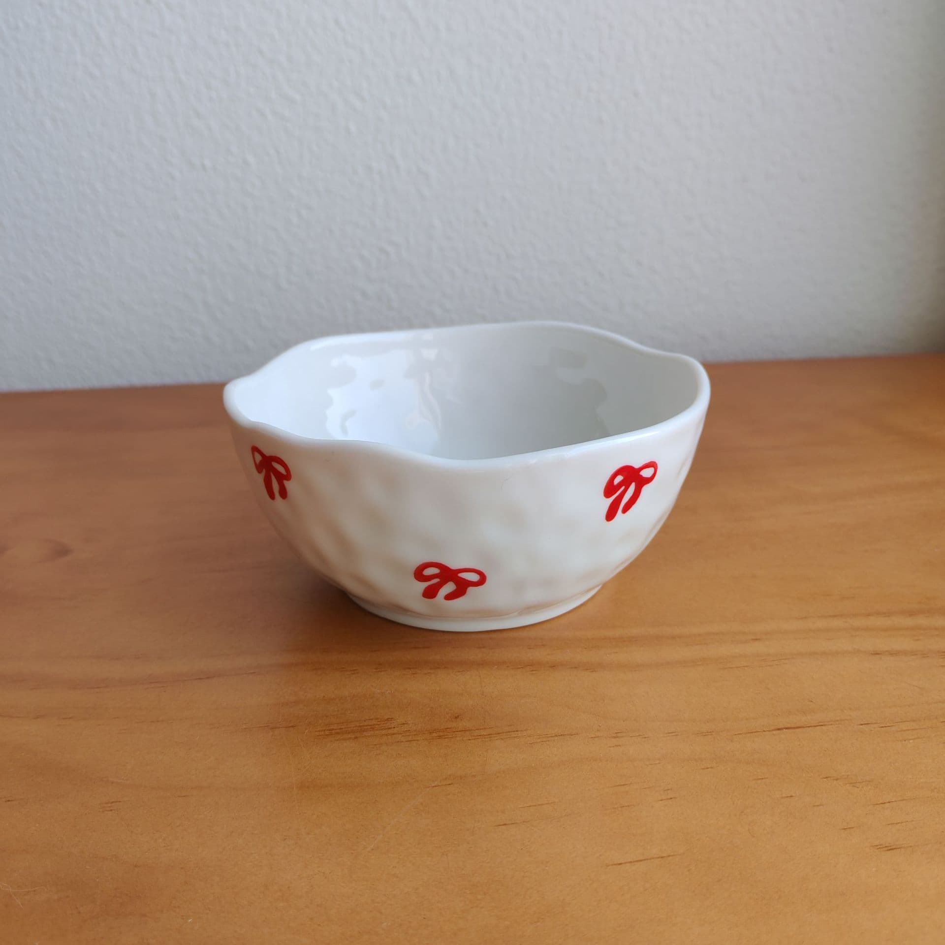 5-inch Ceramic Bowl, Underglaze Hand-Painted Ins Style Girl's Ceramic Bowl, Heart Bowknot Cute Rice Bowl Fruit Bowl