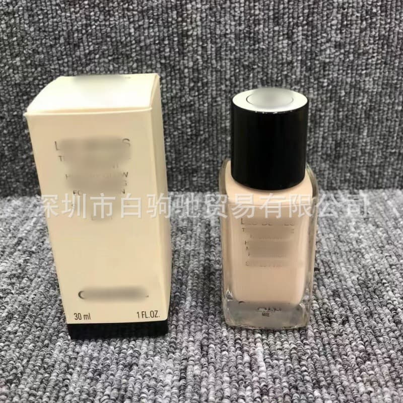 Updated Version of the Same Style as the Big-Name Foreign Trade Brands, Chanel Fashion Jelly Foundation 30ml, Transparent Concealer, Oil Control, High Quality