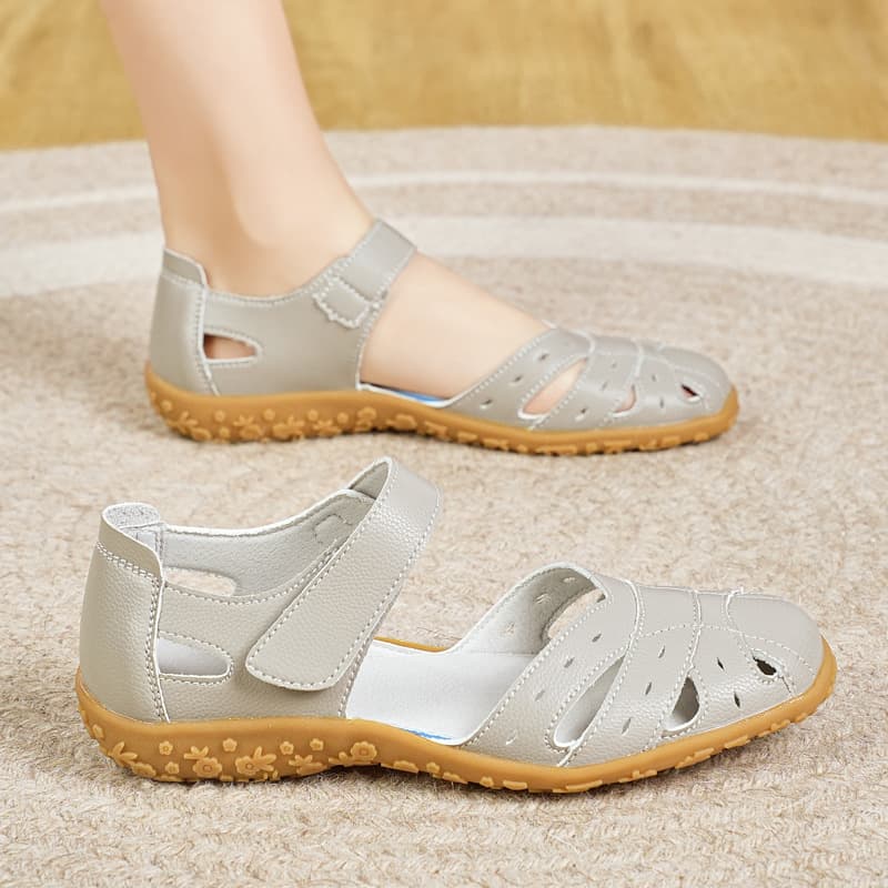Cross-Border Large Size Hook and Loop Casual Women Sandals Breathable Toe Cap Handmade Croc Shoes Soft Sole Lightweight
