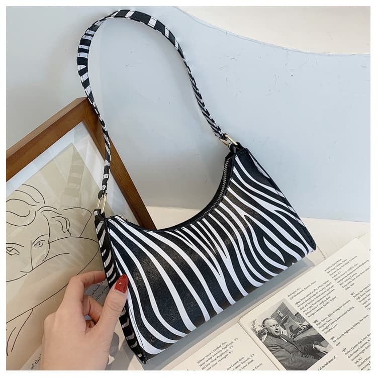 Foreign Trade New Cow Pattern Shoulder Bag for Women 2025 Leopard Print Armpit Bag Trendy Ins Versatile Fashion Simple Handbag