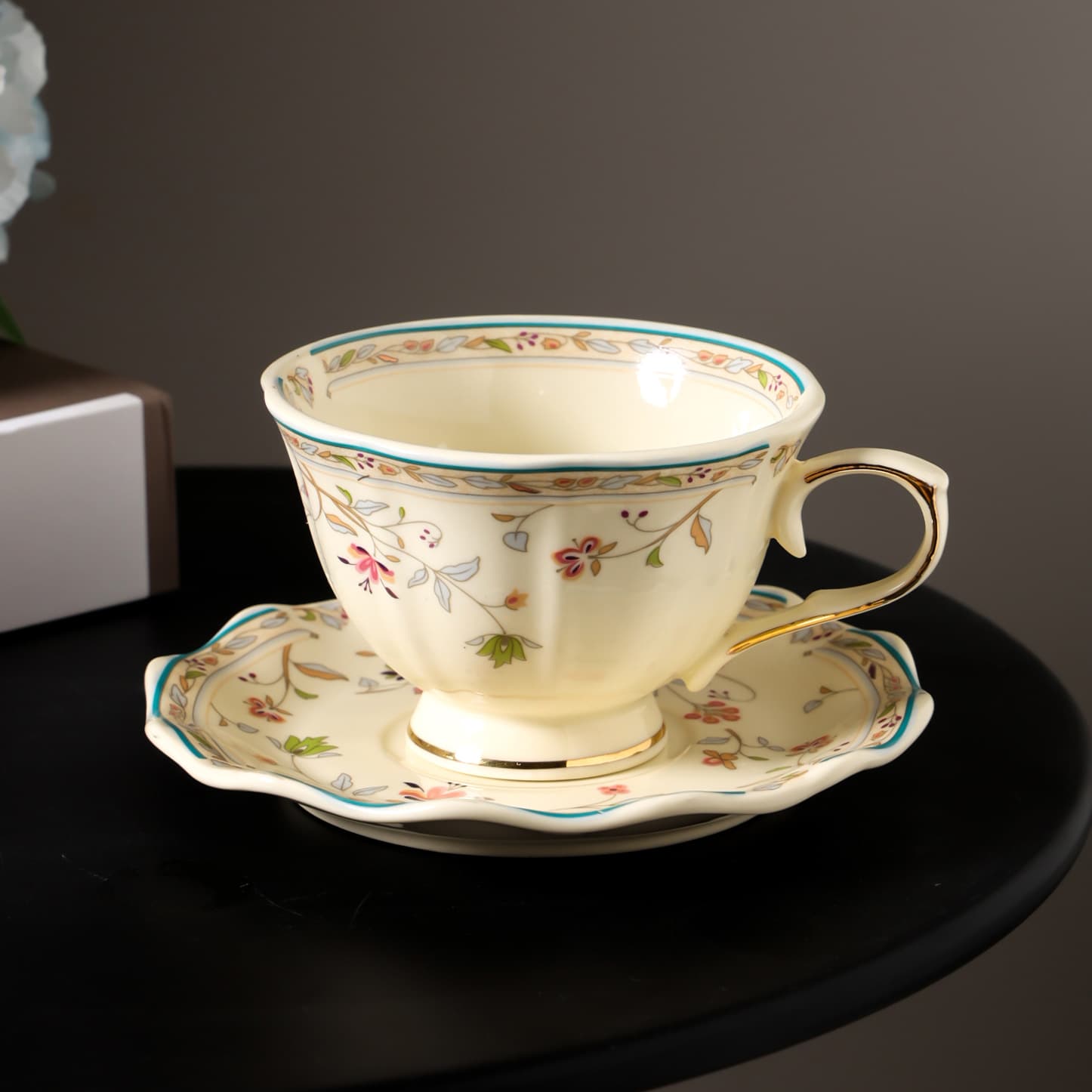 European Gold Rim Floral Coffee Cup and Saucer Set, Ins Vintage Rustic Ceramic Cup, Light Luxury Unique Lace Afternoon Tea Cup