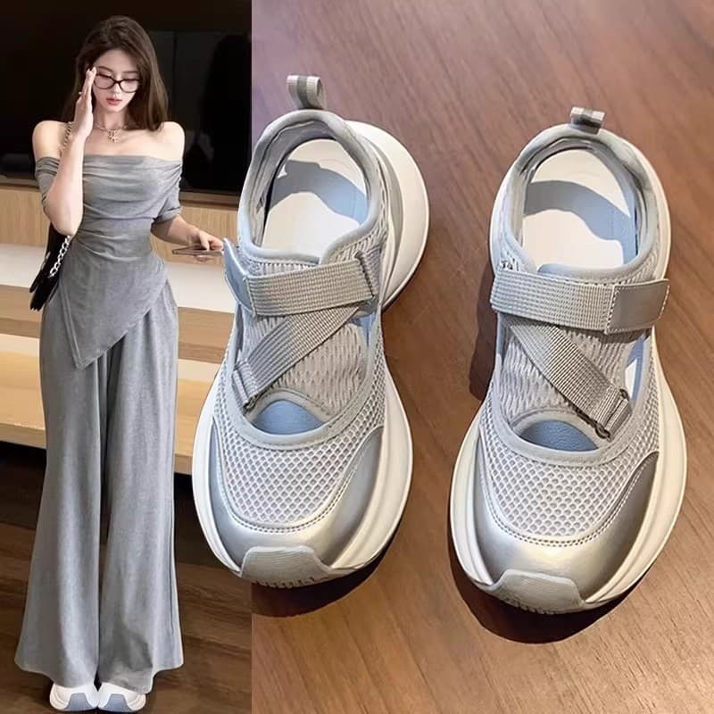 Velcro Clog Sandals Casual Versatile Sports Sandals Women 2026 Spring New Hollow Breathable Thick Sole Dad Shoes