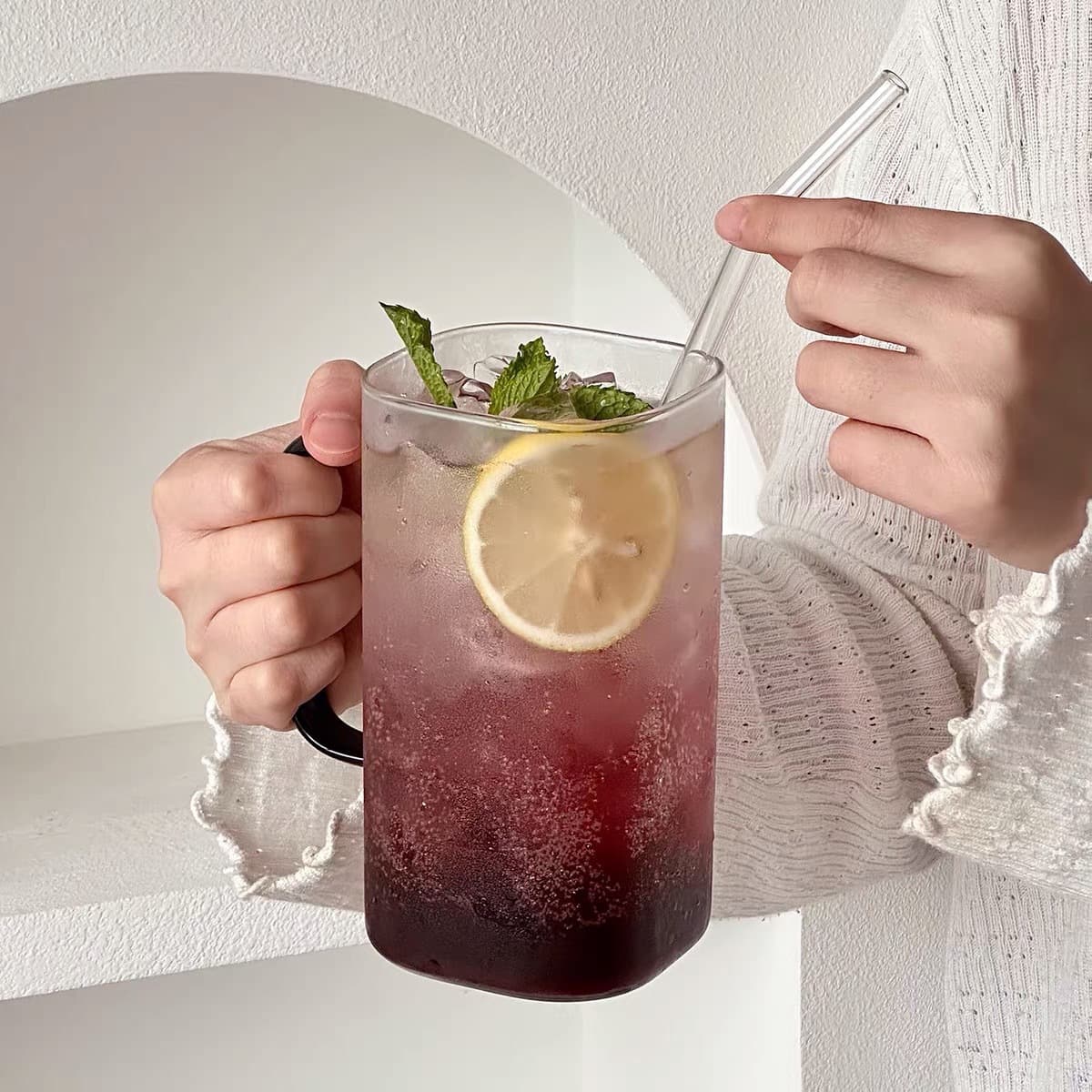 Large Capacity High Borosilicate Glass Cup with Handle, High Temperature Resistant, for Home Use, Suitable for Cold Drinks, Fruit Tea, Beer, Large Mug