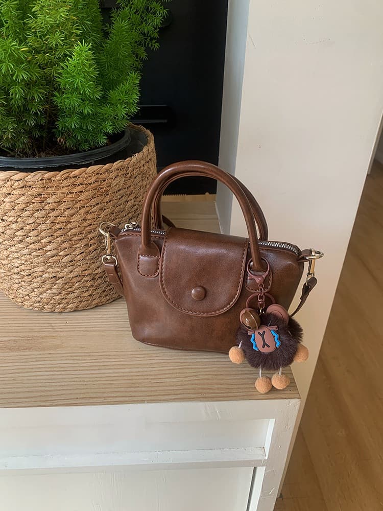 Stylish small handbags for women, perfect for spring and summer, 2025 new trendy crossbody, handbag, bucket bag, basket bag