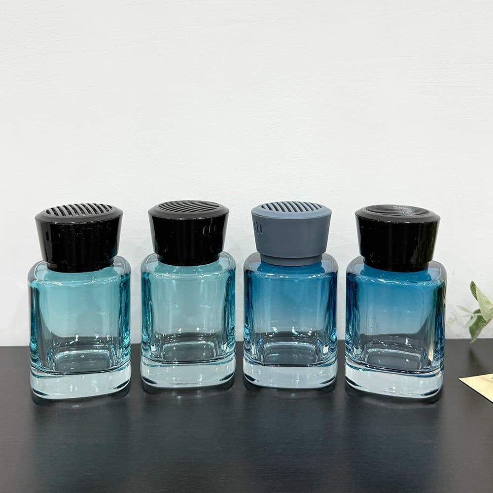 Manufacturer's New Product Wholesale 100ml Simple Square-Round Aromatherapy Glass Bottle with Rattan Diffuser for Indoor Fragrance