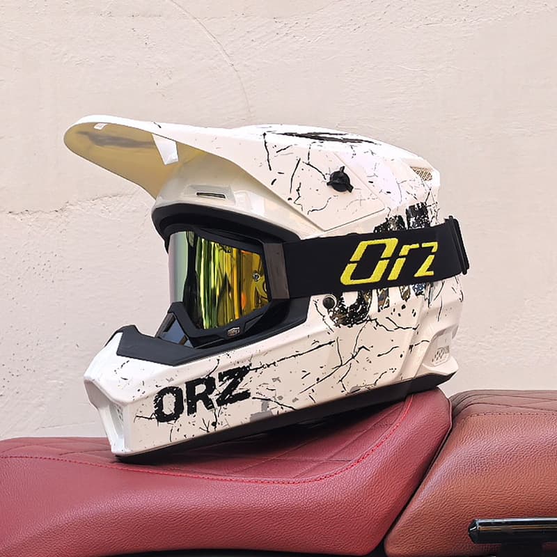Off-Road Helmet Electric Motorcycle Helmet Unisex Rally Helmet Mountain Biking Downhill Scooter Street Full Face Helmet ORZ