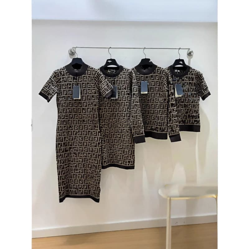 Shenzhen Nanyou High-End 26-Letter Monogram All-Over Print Slim-Fit Versatile Pullover Round-Neck Knitted Short-Sleeve Shirt for Women
