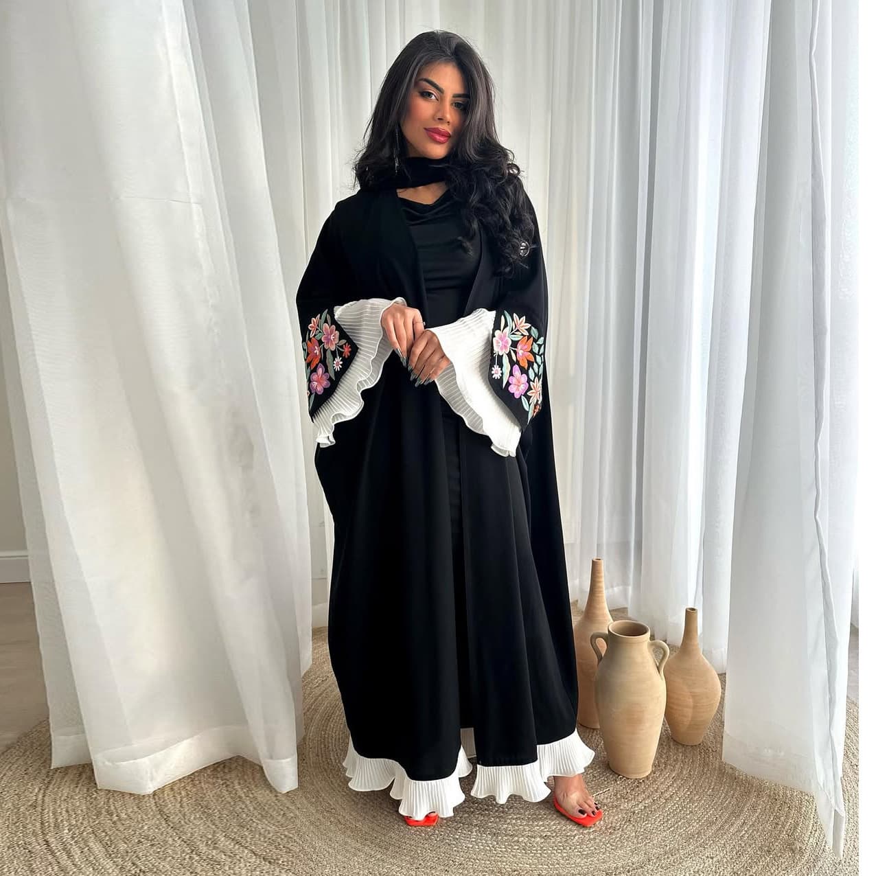 MQ219 2026 Summer New Arrival Cross-border E-commerce Fashion Embroidered Long Dress, Stylish Outerwear with Pleated Trim
