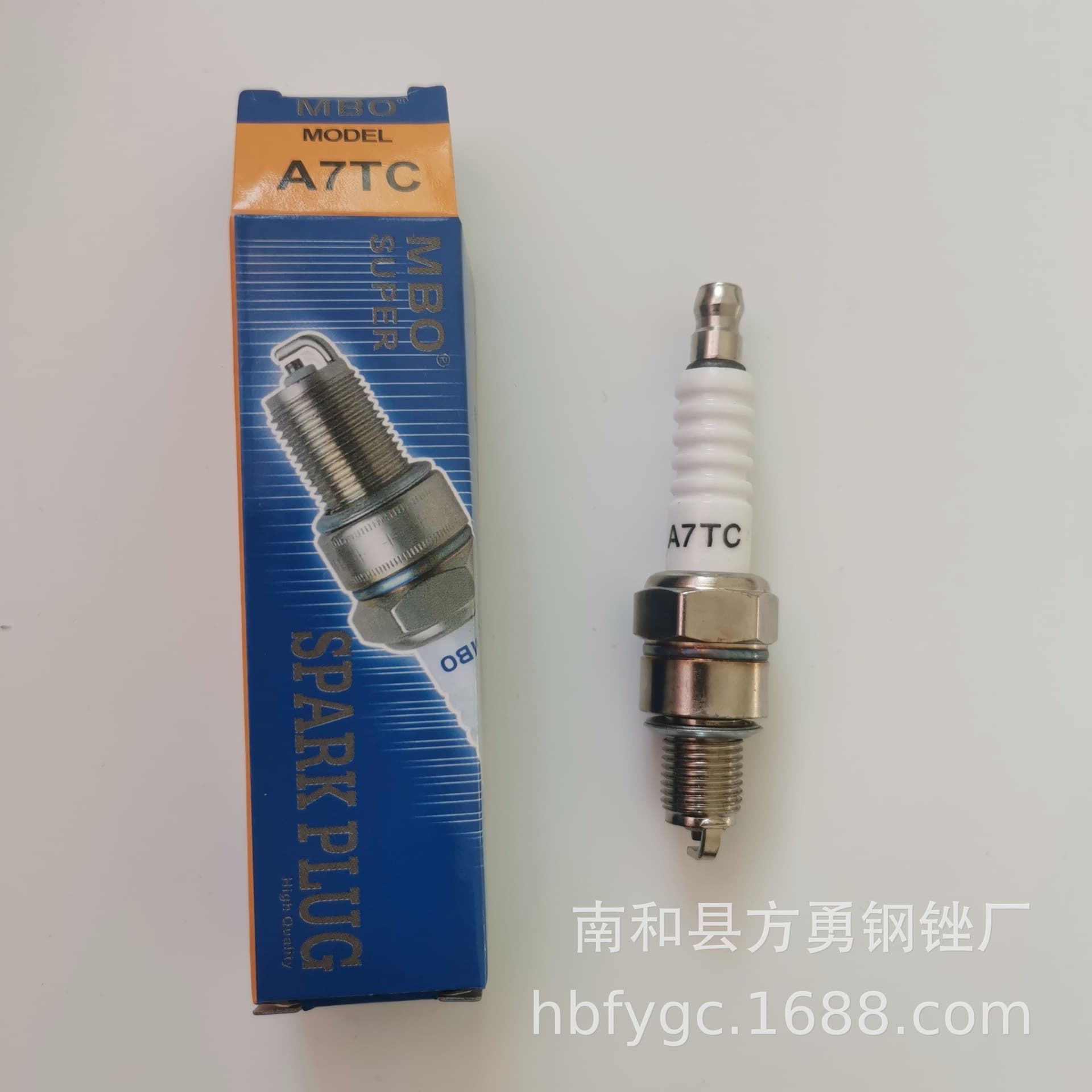 New A7TC motorcycle spark plugs 70/80/90/110 Diamond Leopard model, 125 spark plug D8TC, factory wholesale available.