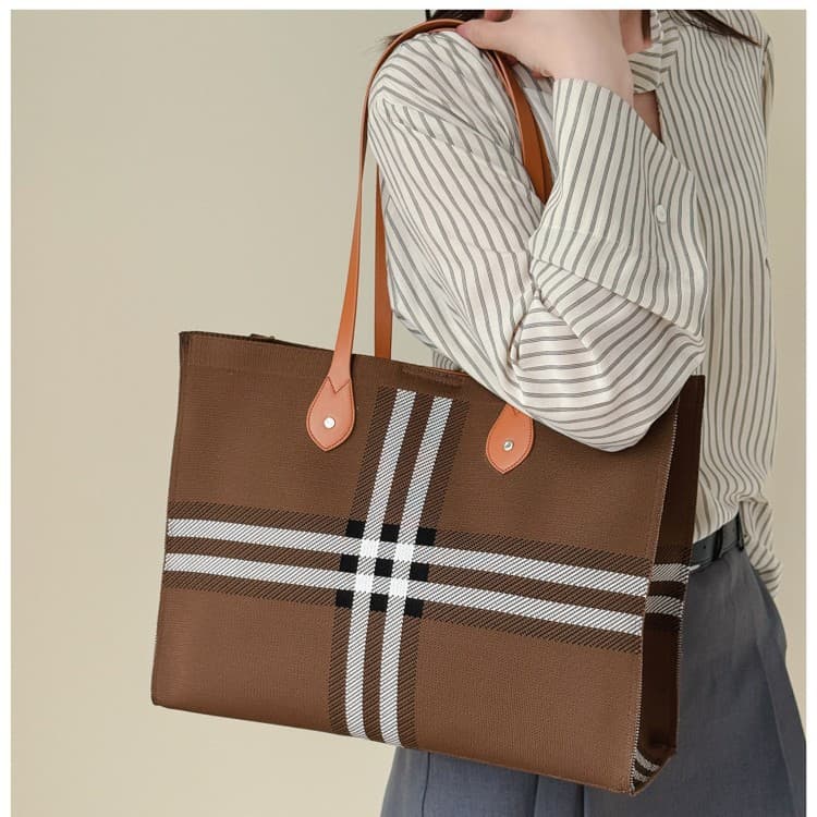 Large Capacity Tote Bag for Women 2026 New Casual Versatile Fashion Shoulder Striped Commute Document Bag