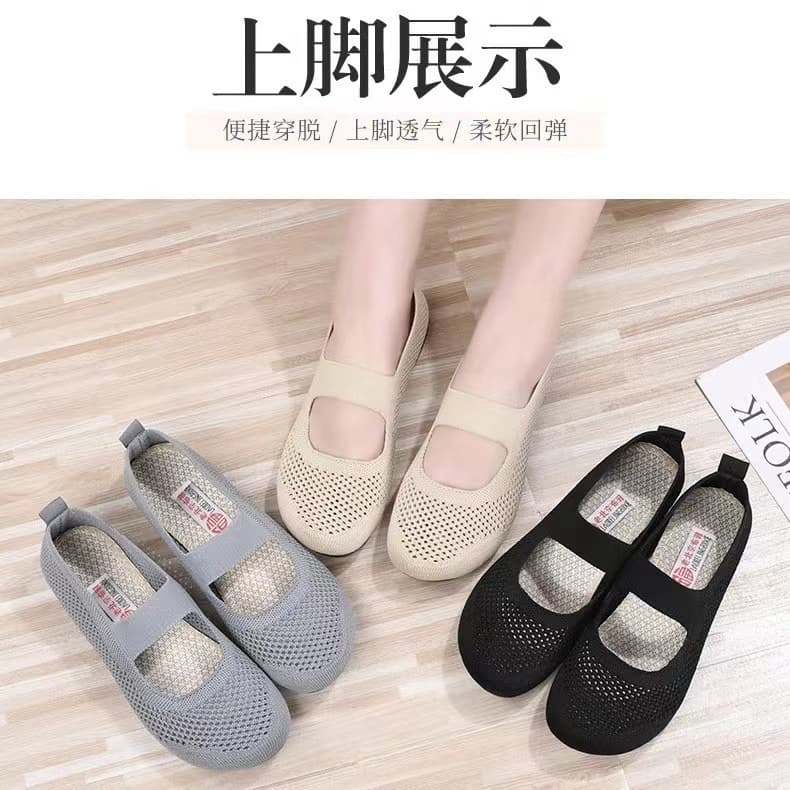 Non-Slip Shoes for Elderly Women Spring Autumn Ultra-Soft Wear-Resistant Lightweight Grandma Shoes Low-Top Flyknit Mesh Old Beijing Shoes Hollow Out