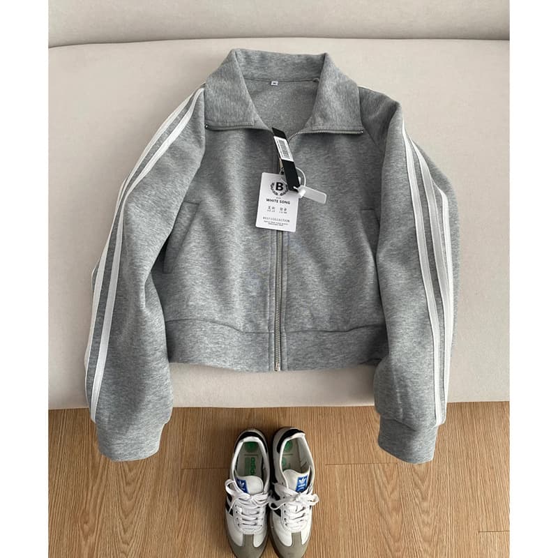 Three-Stripe Short Jacket Women's Hoodie American Style Petite Top Early Spring 2026 New Popular Style Spring and Autumn New