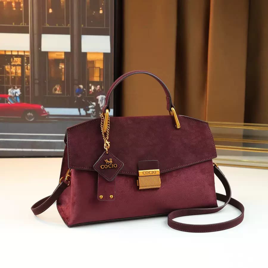 New cross-border e-commerce hot-selling women's handbag, COCIO's new high-quality Himalayan white messenger bag.