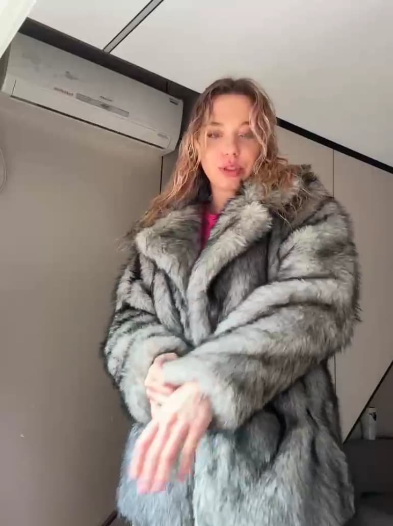 Amazon Russia ozon Europe and America cross-border fur coat autumn and winter faux fur dyed fox fur lapel coat