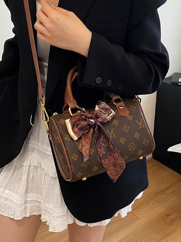 Textured Silk Scarf Handbag Fashionable Monogram Large Capacity Pillow Boston Bag Stylish Versatile Crossbody Bag Factory Wholesale