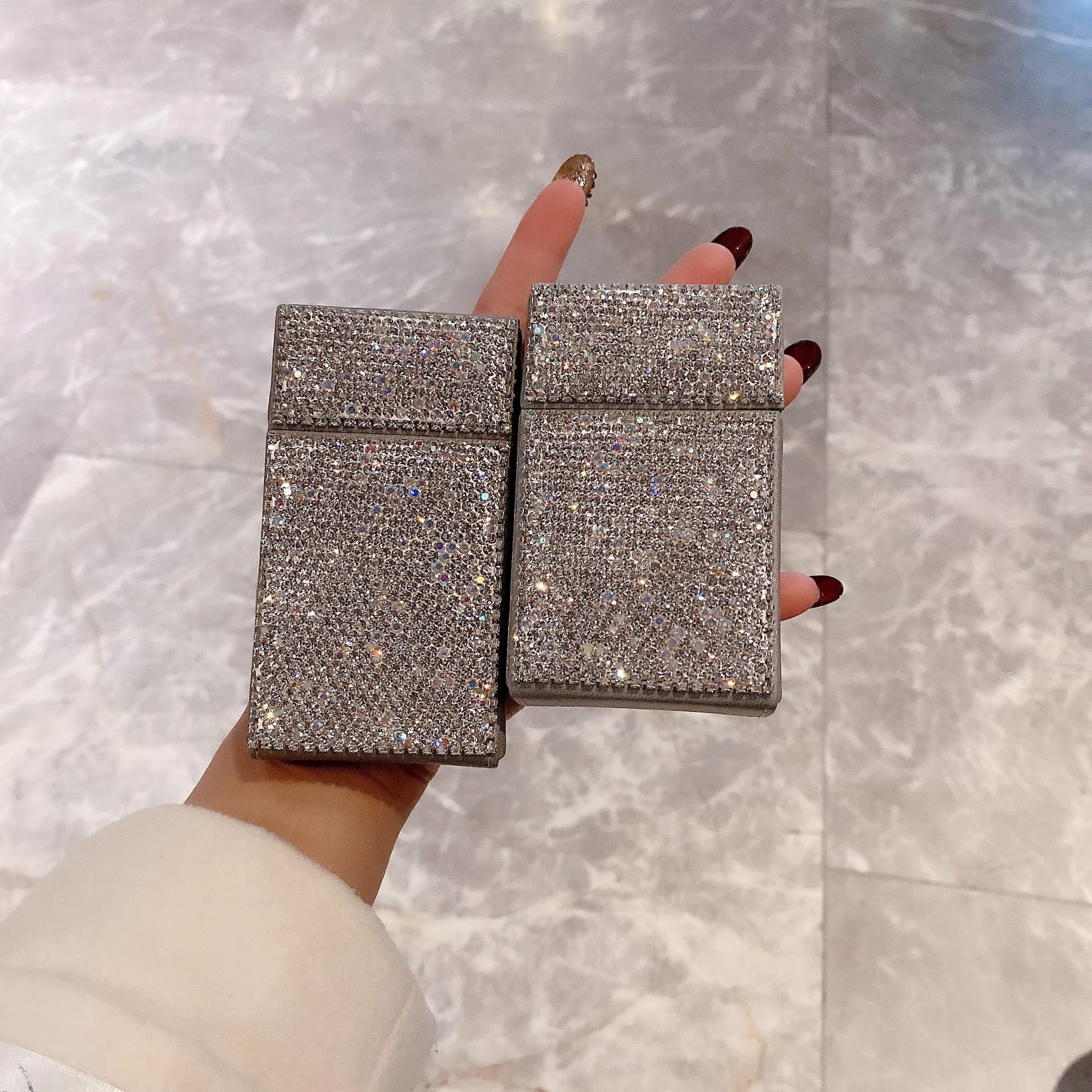 Trending Diamond-Embedded Cigarette Case for 20 Regular & Slim Cigarettes, Flip-Top Portable