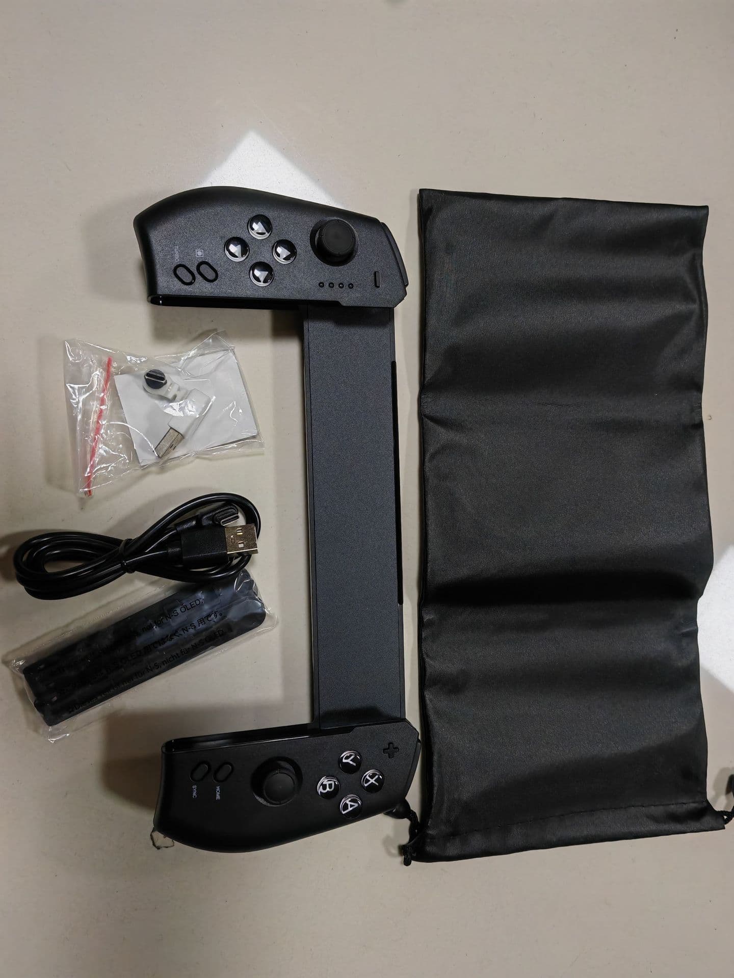 Direct-plug gamepad for Switch/OLED games with 6-axis gyroscope and motion-sensing burst fire function