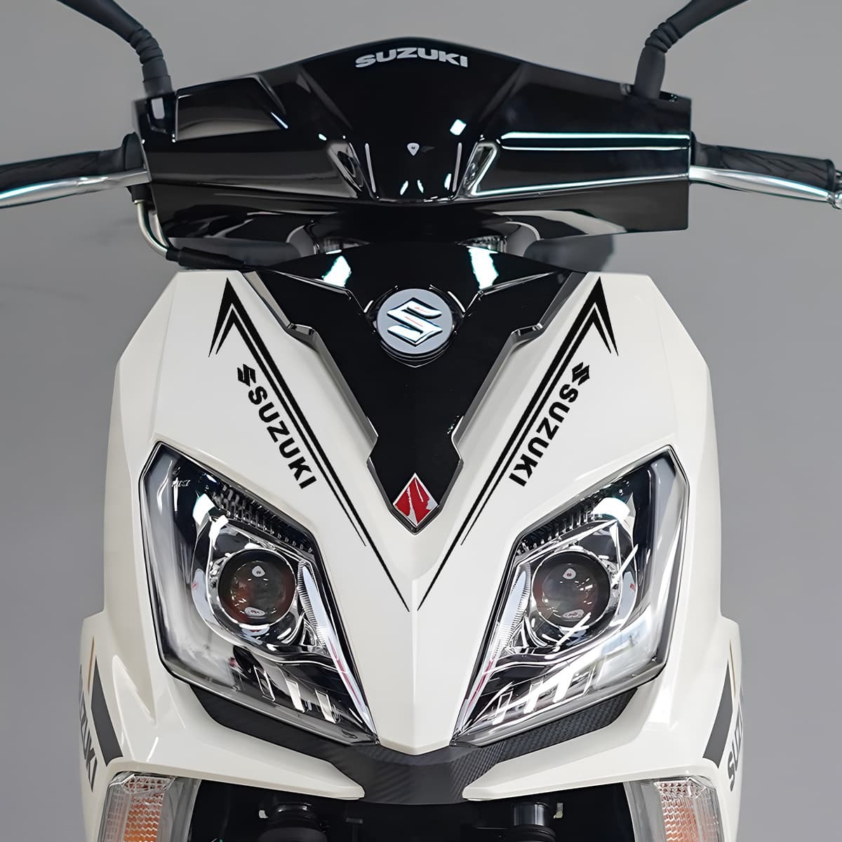Front Decal Waterproof Modified Motorcycle Sticker Reflective Body Decal for Suzuki UU UE UY125