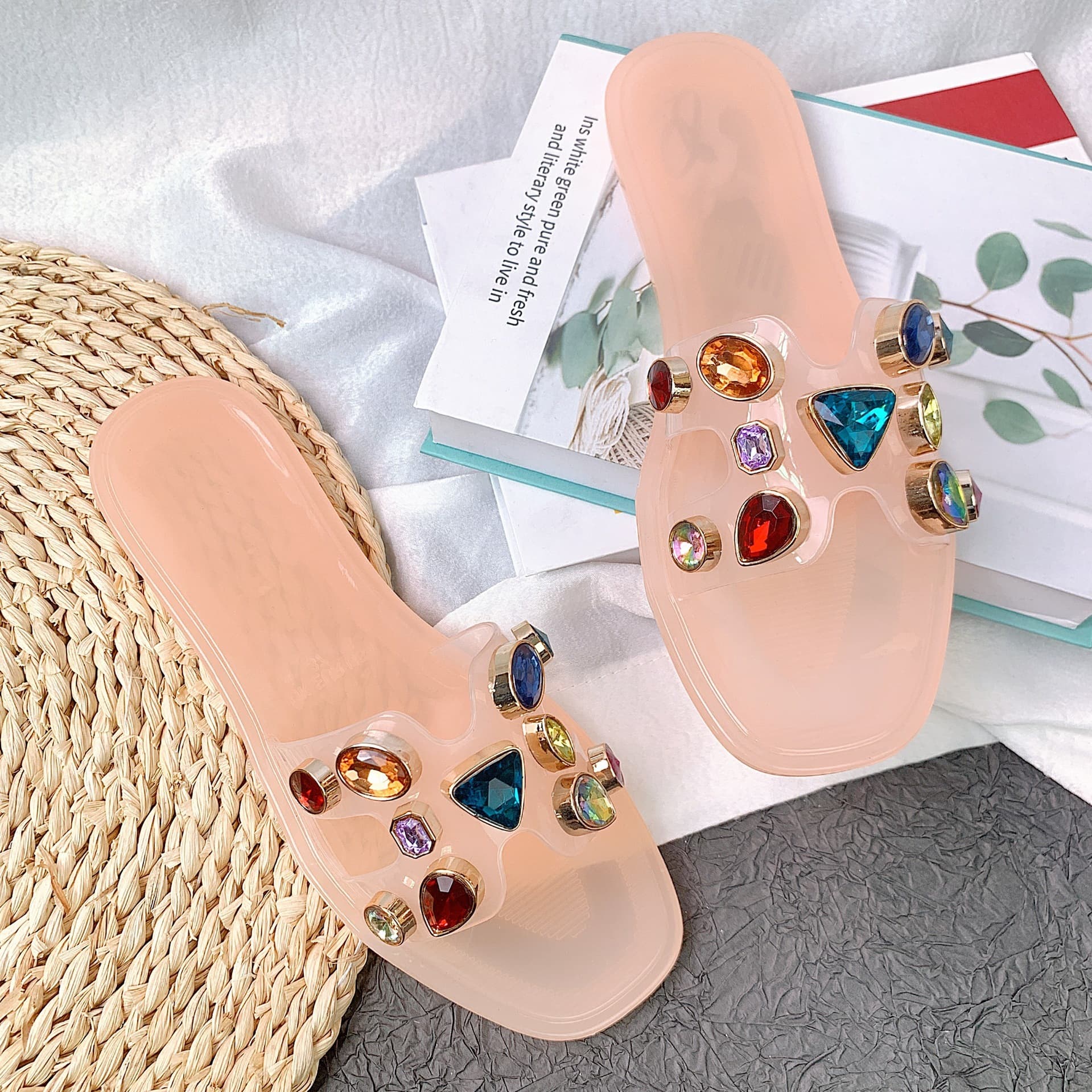 Women's flip-flops, cross-border independent website, summer colored rhinestone, Amazon women, AliExpress dropshipping.