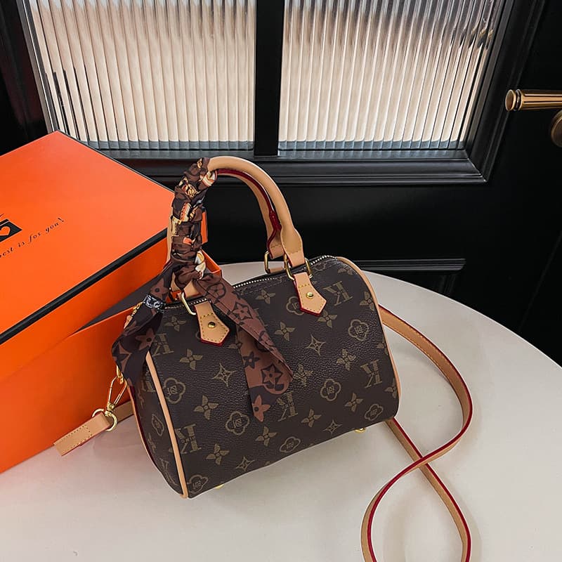 2026 New Vintage Print Boston Bag for Women, Stylish and Versatile Handbag Shoulder Crossbody Bag